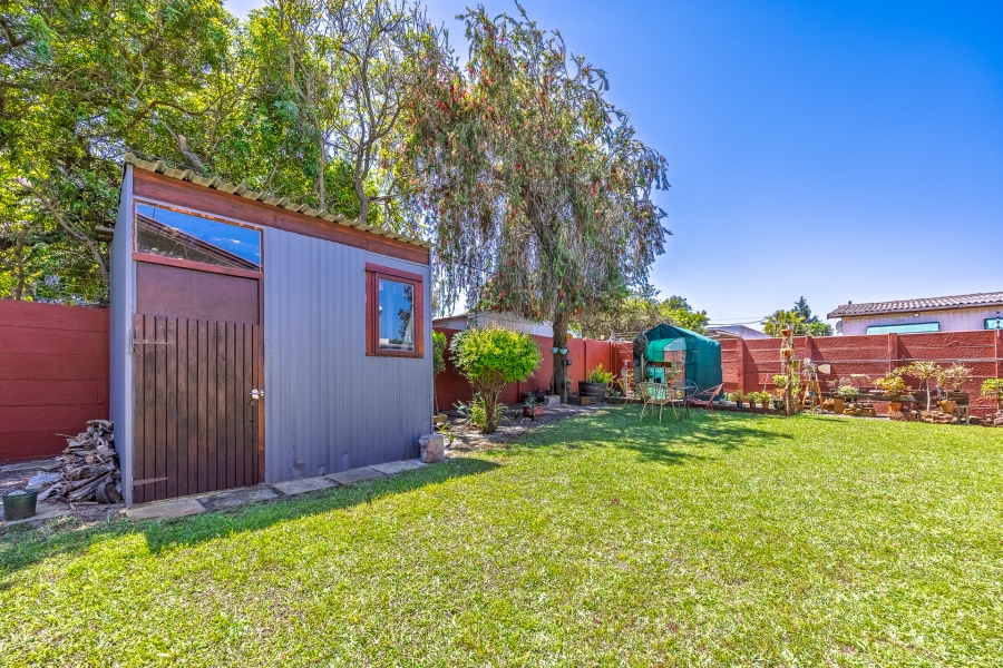 3 Bedroom Property for Sale in St Dumas Western Cape